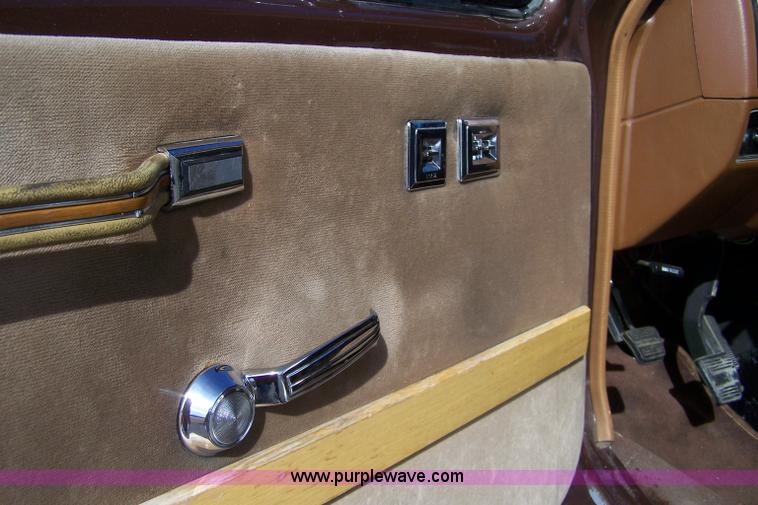 image for item 7309 1989 Chevrolet G20 Mark III Conversion van