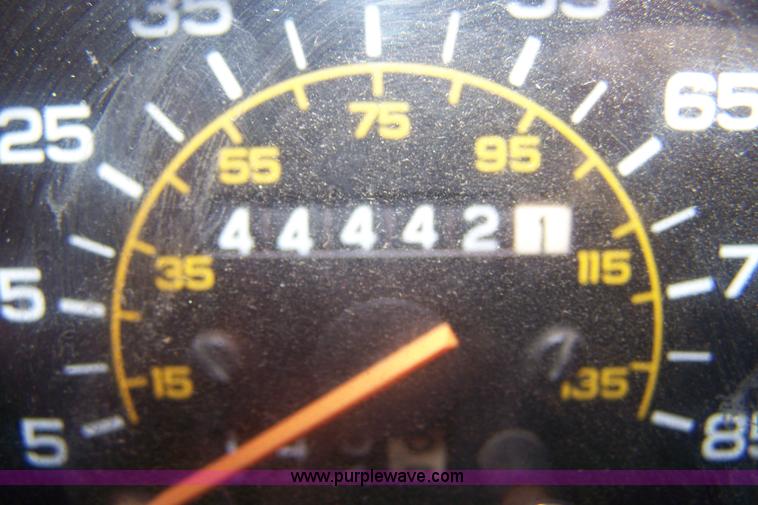 image for item 7309 1989 Chevrolet G20 Mark III Conversion van