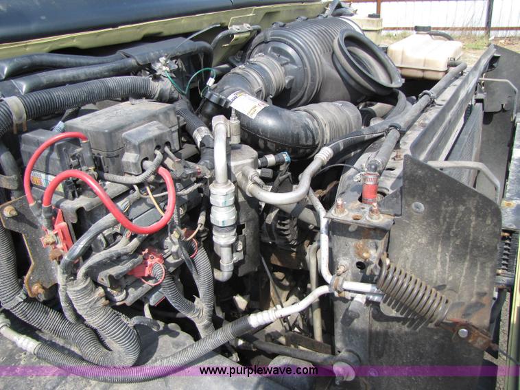 image for item 8423 2003 GMC C5500 cab and chassis