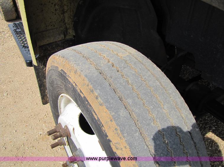 image for item 8423 2003 GMC C5500 cab and chassis