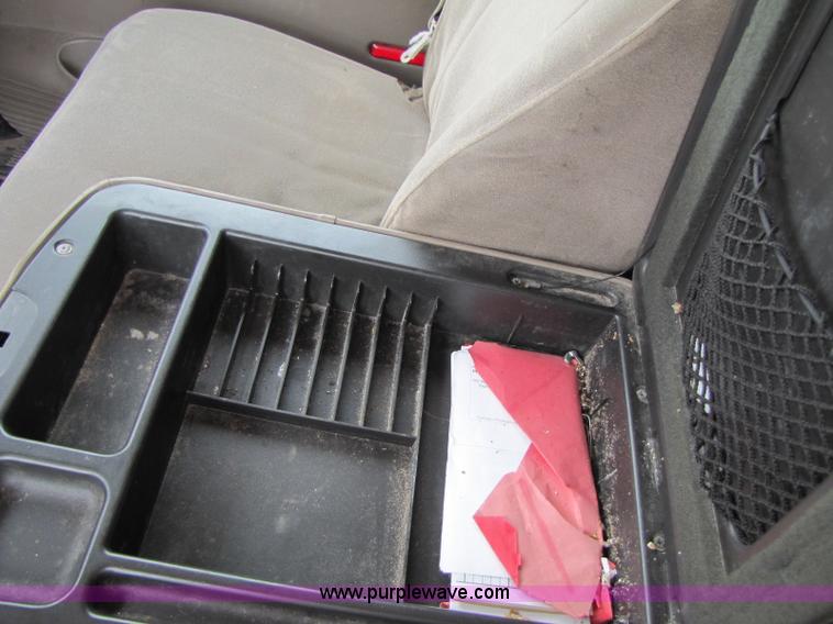 image for item 8425 2003 GMC C5500 cab and chassis