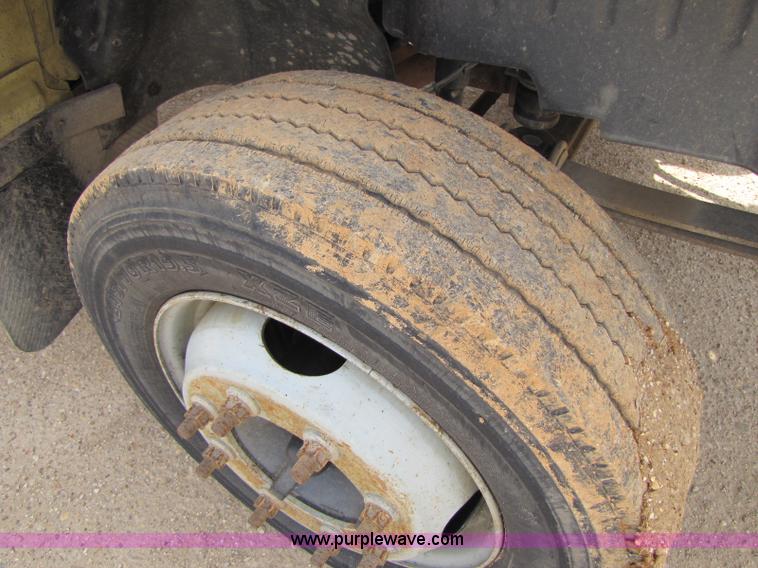 image for item 8425 2003 GMC C5500 cab and chassis