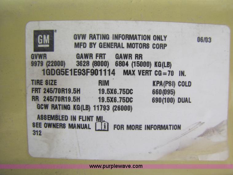 image for item 8425 2003 GMC C5500 cab and chassis