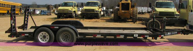 image for item 8427 2005 Globe 21' equipment trailer