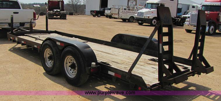 image for item 8427 2005 Globe 21' equipment trailer
