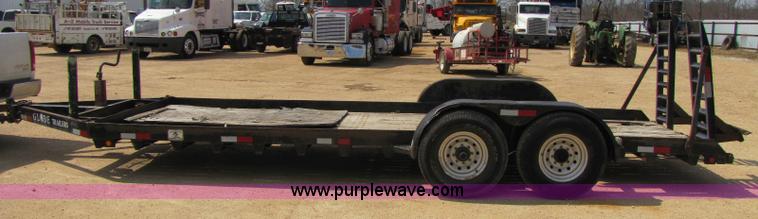 image for item 8427 2005 Globe 21' equipment trailer