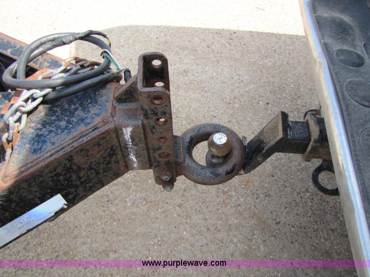 image for item 8427 2005 Globe 21' equipment trailer