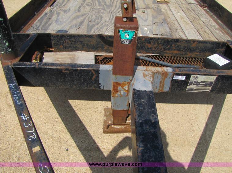 image for item 8427 2005 Globe 21' equipment trailer