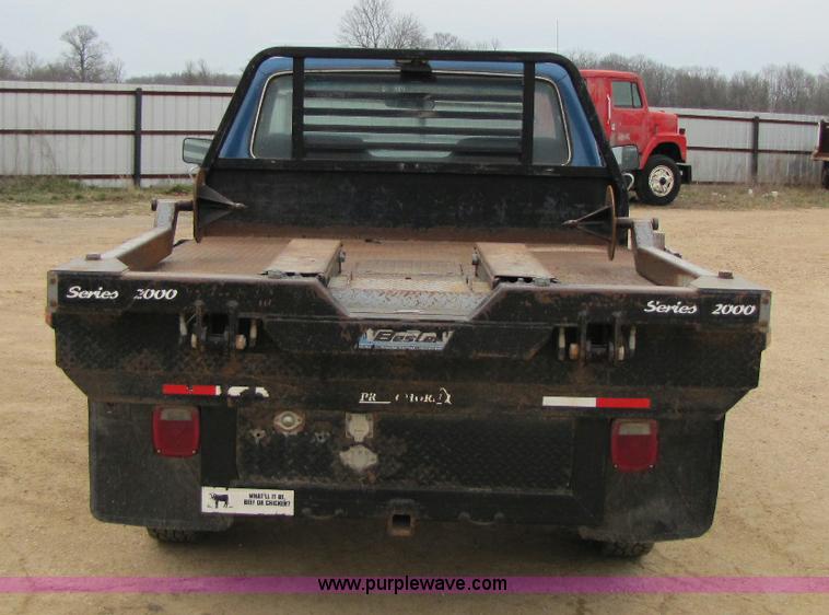 image for item 8429 1988 Ford F250 XLT Lariat pickup truck
