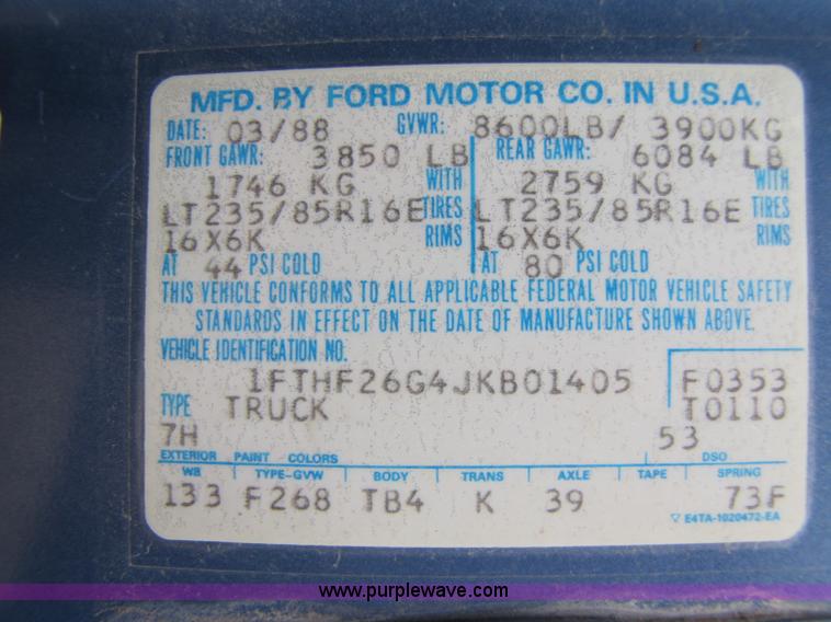 image for item 8429 1988 Ford F250 XLT Lariat pickup truck