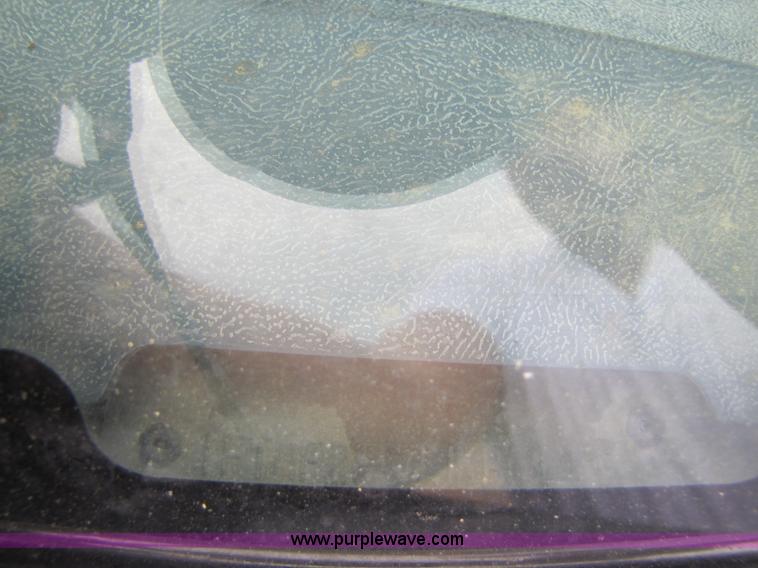 image for item 8429 1988 Ford F250 XLT Lariat pickup truck