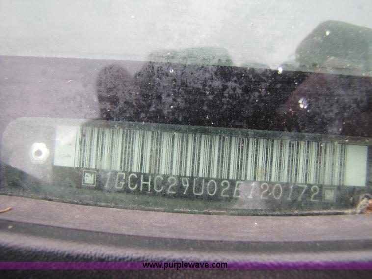 image for item 8430 2002 Chevrolet Silverado C2500HD pickup truck