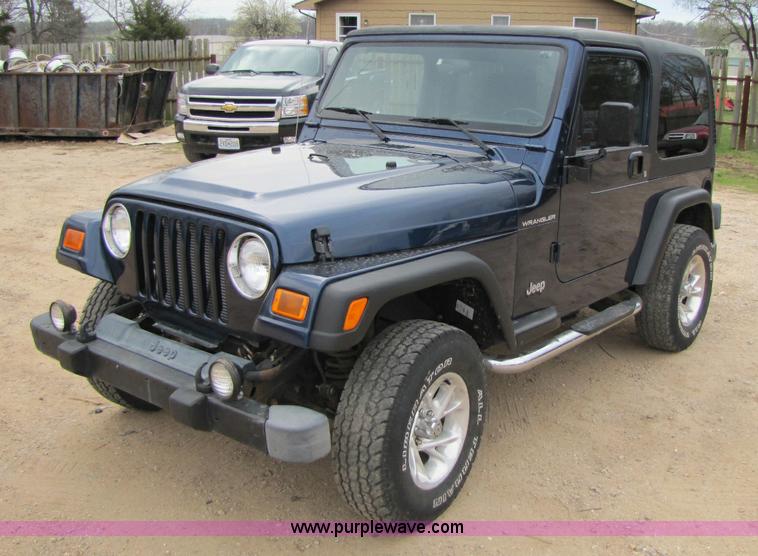 image for item 8434 2003 Jeep Wrangler Sport SUV