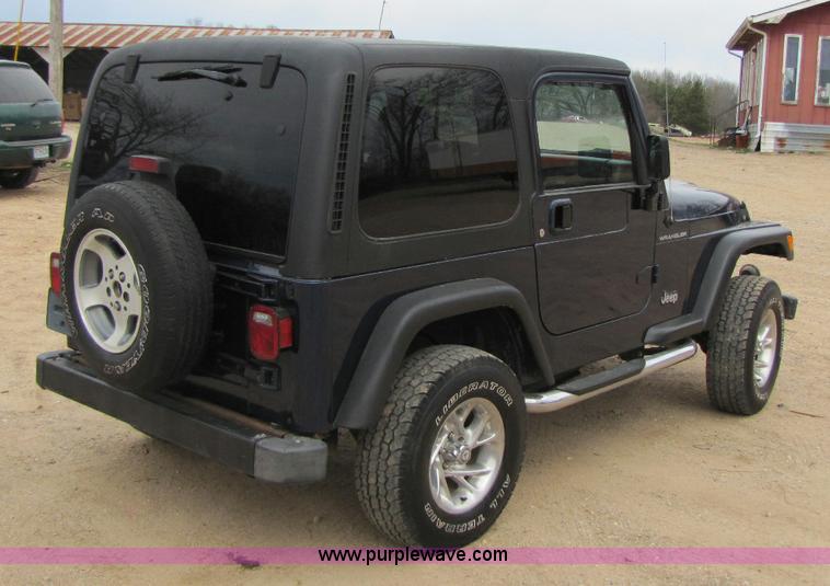 image for item 8434 2003 Jeep Wrangler Sport SUV
