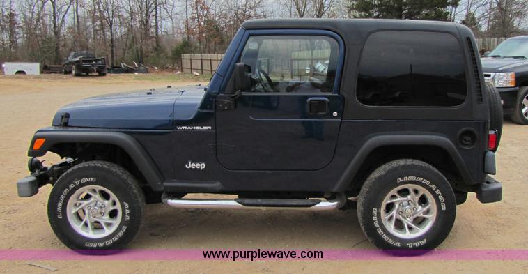 image for item 8434 2003 Jeep Wrangler Sport SUV