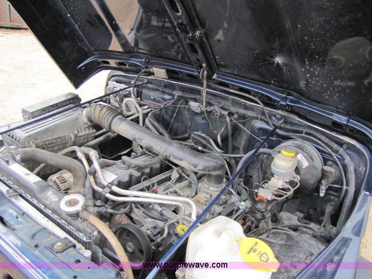 image for item 8434 2003 Jeep Wrangler Sport SUV