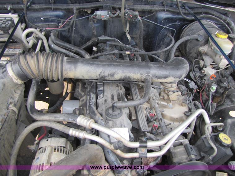 image for item 8434 2003 Jeep Wrangler Sport SUV