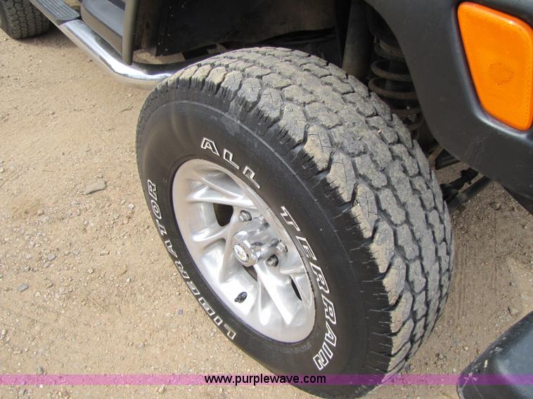 image for item 8434 2003 Jeep Wrangler Sport SUV