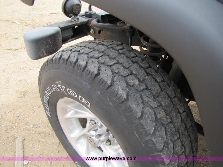 image for item 8434 2003 Jeep Wrangler Sport SUV