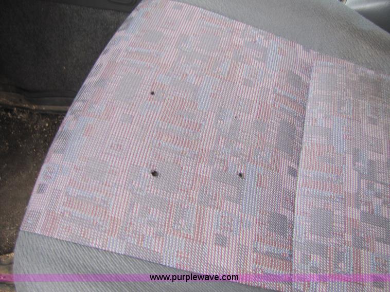 image for item 8436 2000 Chevrolet Tracker convertible SUV