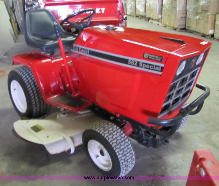 image for item 8480 Cub Cadet 582 Special riding mower