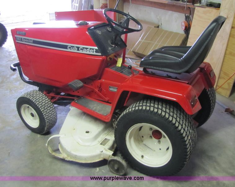 image for item 8480 Cub Cadet 582 Special riding mower