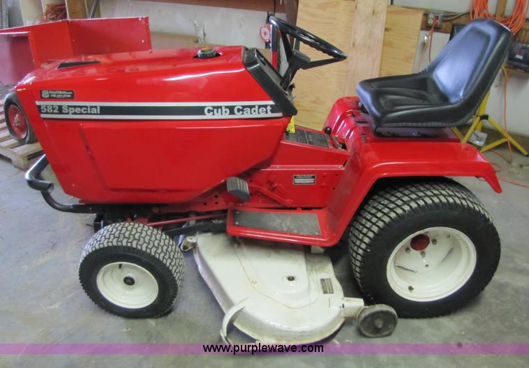 image for item 8480 Cub Cadet 582 Special riding mower