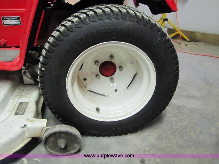 image for item 8480 Cub Cadet 582 Special riding mower