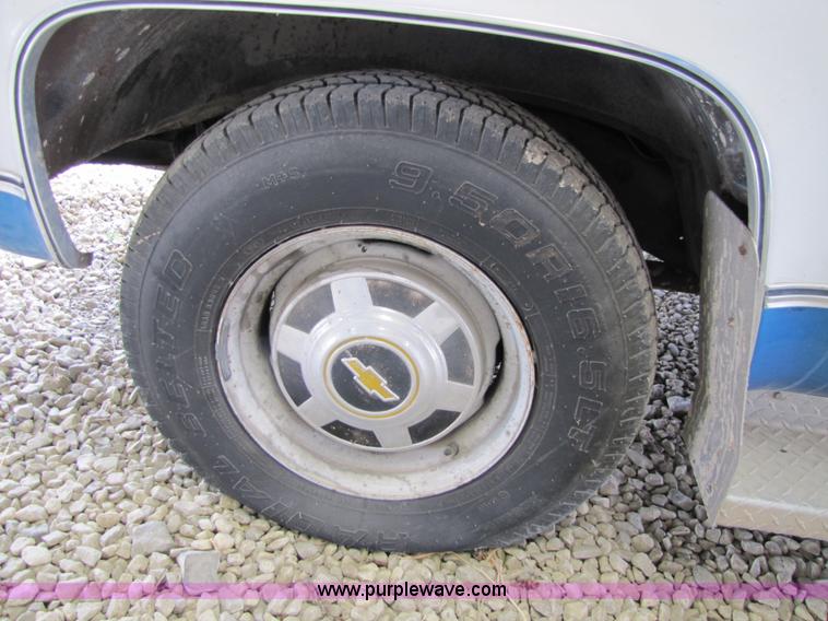 image for item 8483 1978 GMC Sierra Grande 25 Camper Special truck with camper