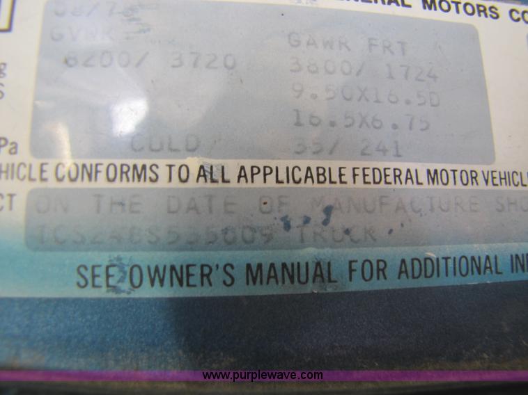 image for item 8483 1978 GMC Sierra Grande 25 Camper Special truck with camper