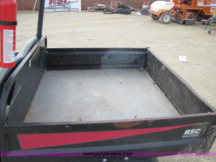 image for item 8486 2007 Club Car XRT1550G utility vehicle