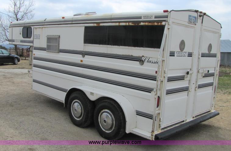 image for item 8511 1992 Titan 14' goose neck horse trailer with living quarters