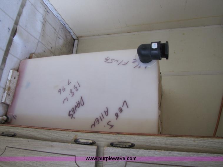 image for item 8511 1992 Titan 14' goose neck horse trailer with living quarters