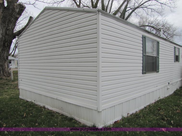 image for item 8540 2002 Schult/Oakwood modular home