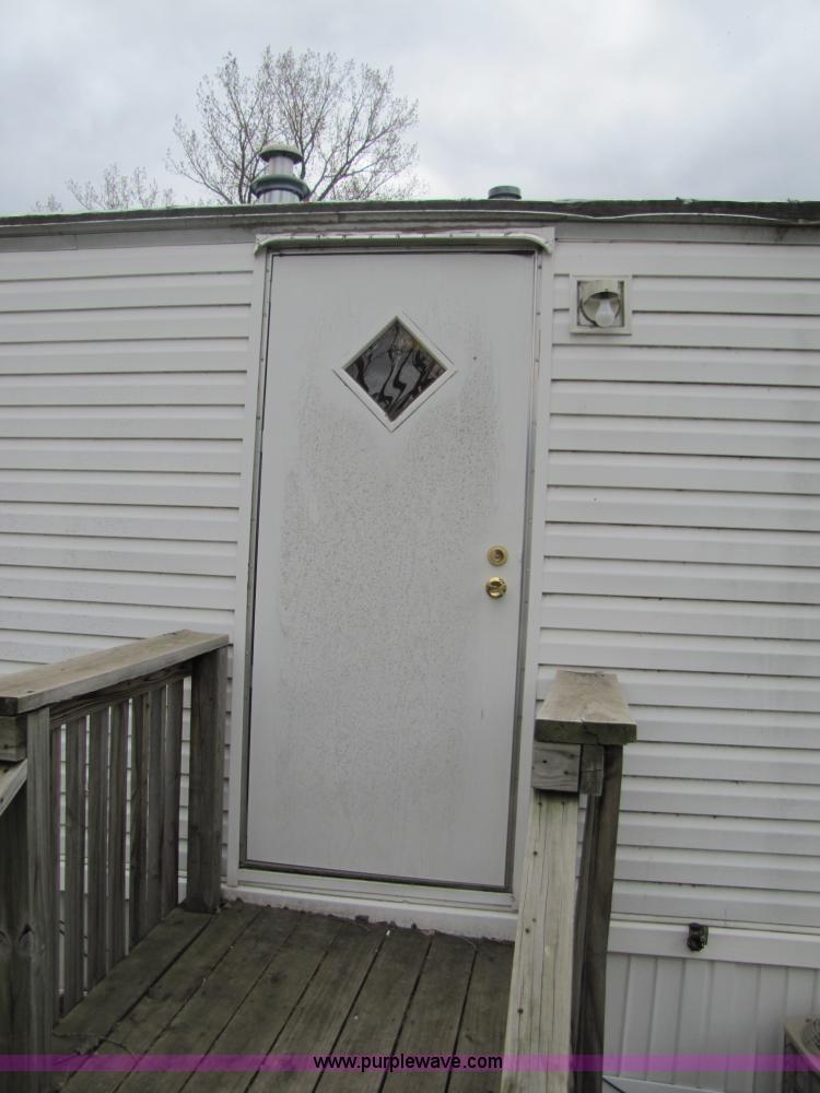 image for item 8540 2002 Schult/Oakwood modular home