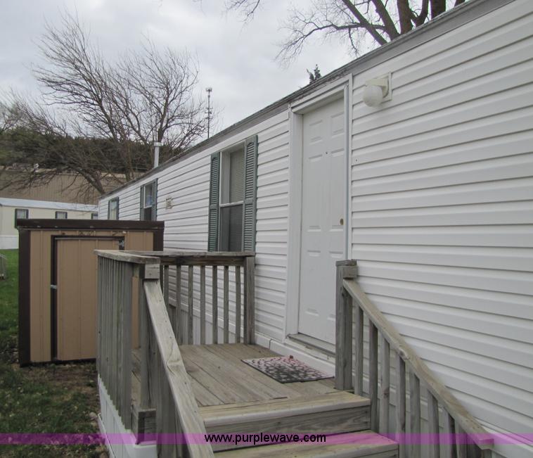 image for item 8540 2002 Schult/Oakwood modular home