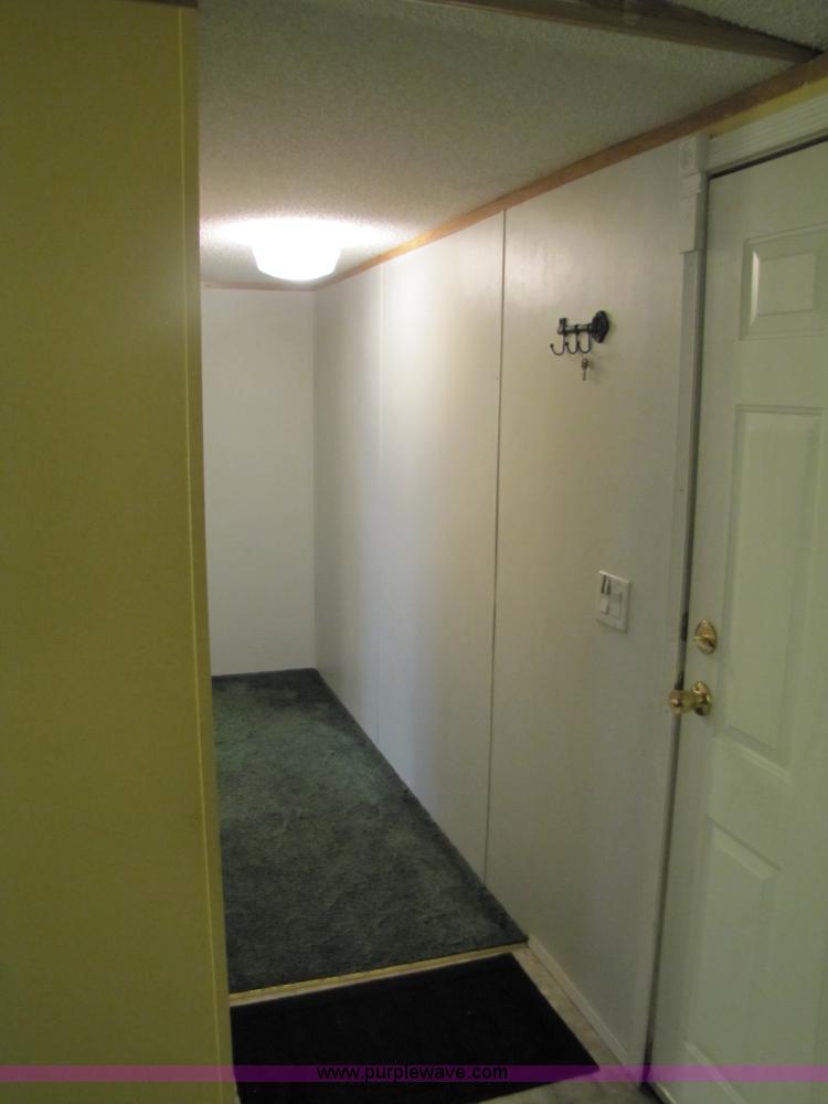 image for item 8540 2002 Schult/Oakwood modular home