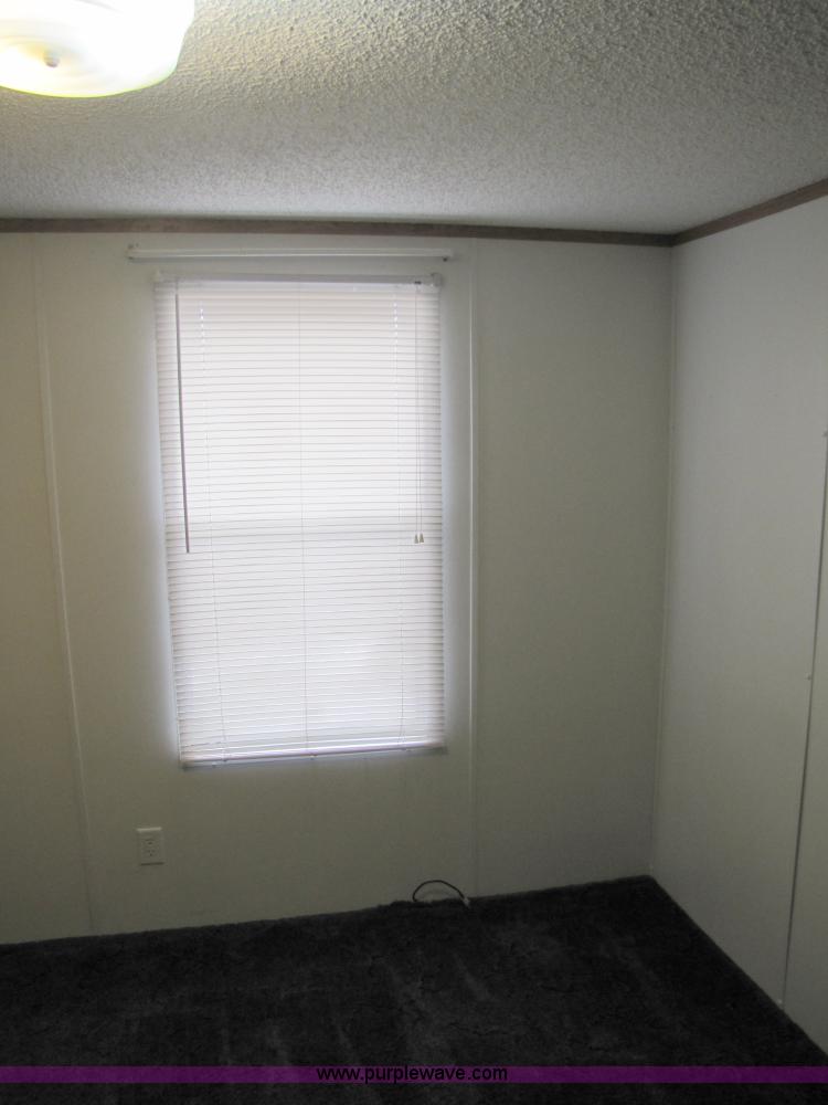 image for item 8540 2002 Schult/Oakwood modular home