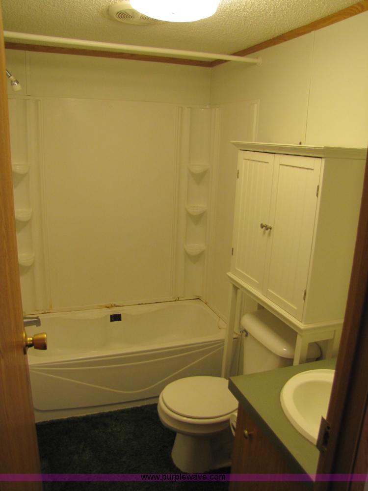 image for item 8540 2002 Schult/Oakwood modular home