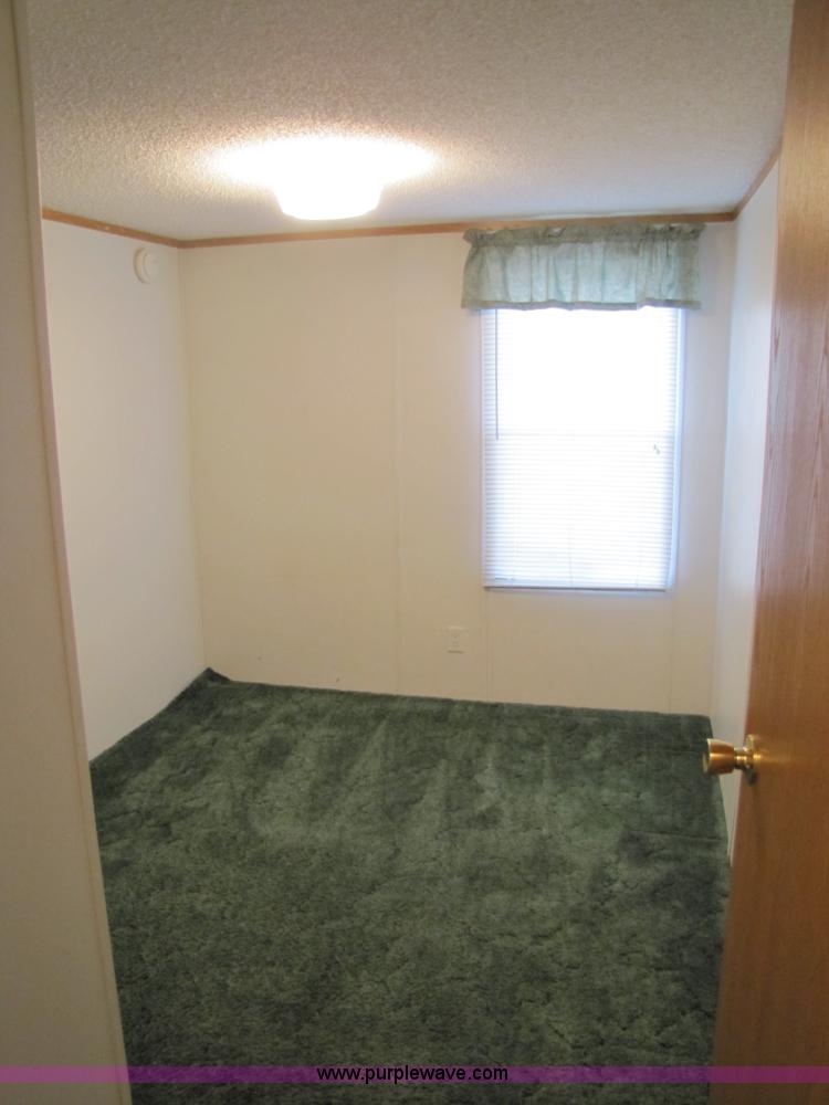 image for item 8540 2002 Schult/Oakwood modular home