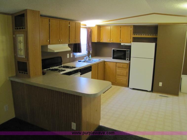 image for item 8540 2002 Schult/Oakwood modular home