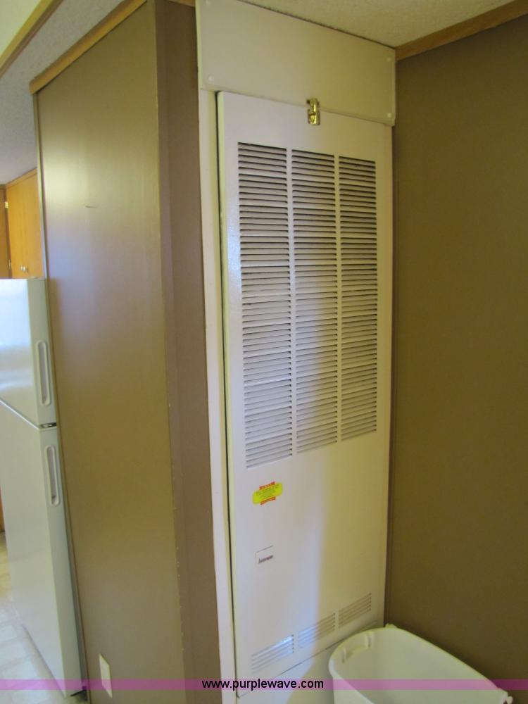 image for item 8540 2002 Schult/Oakwood modular home