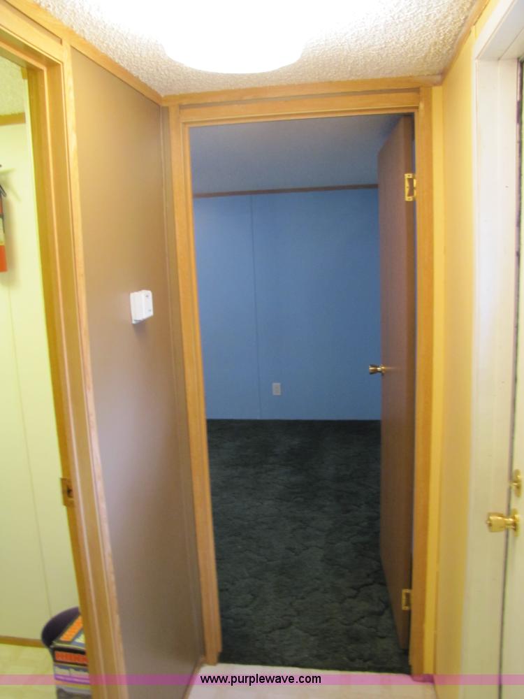 image for item 8540 2002 Schult/Oakwood modular home