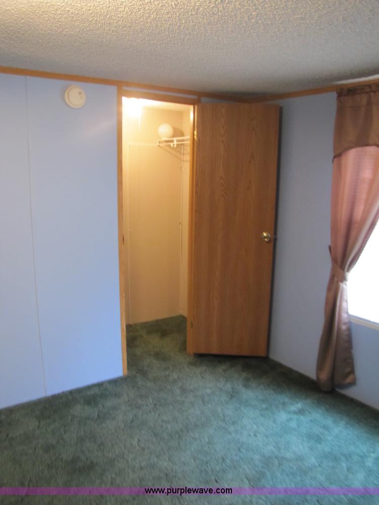 image for item 8540 2002 Schult/Oakwood modular home