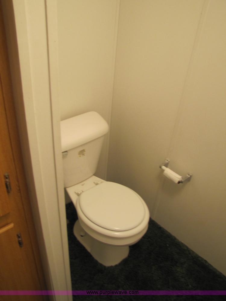 image for item 8540 2002 Schult/Oakwood modular home