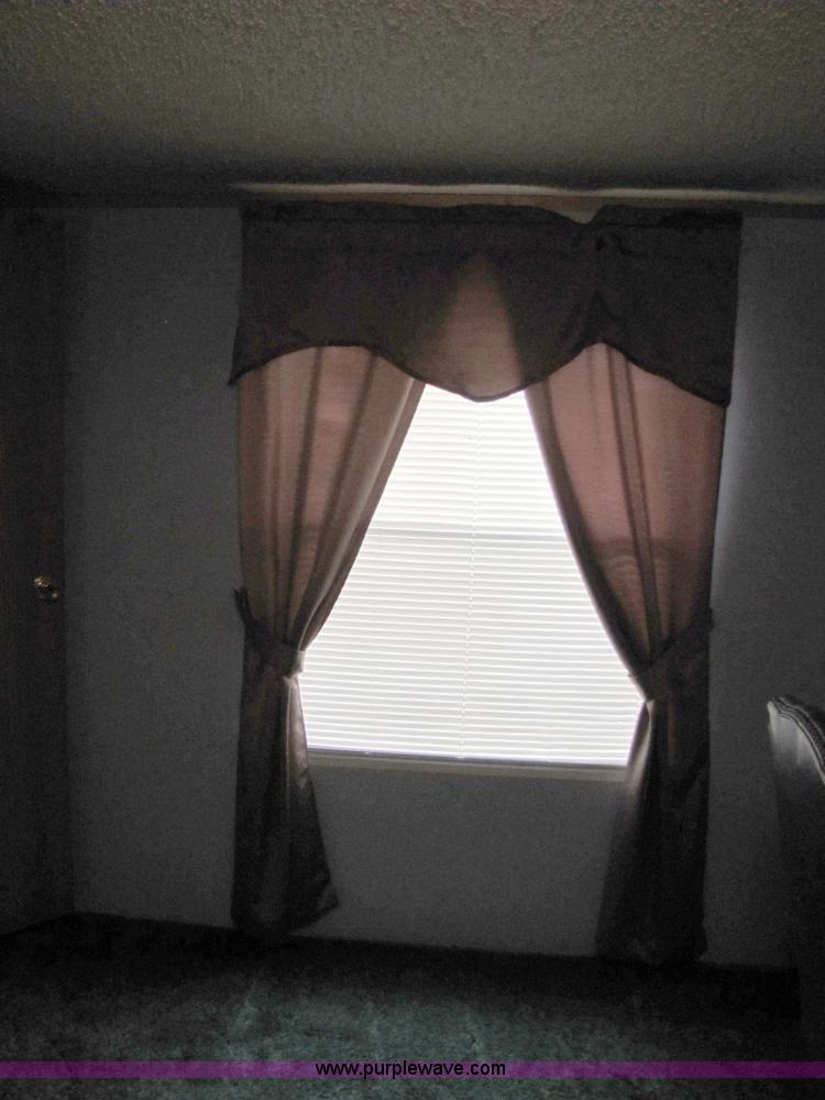 image for item 8540 2002 Schult/Oakwood modular home