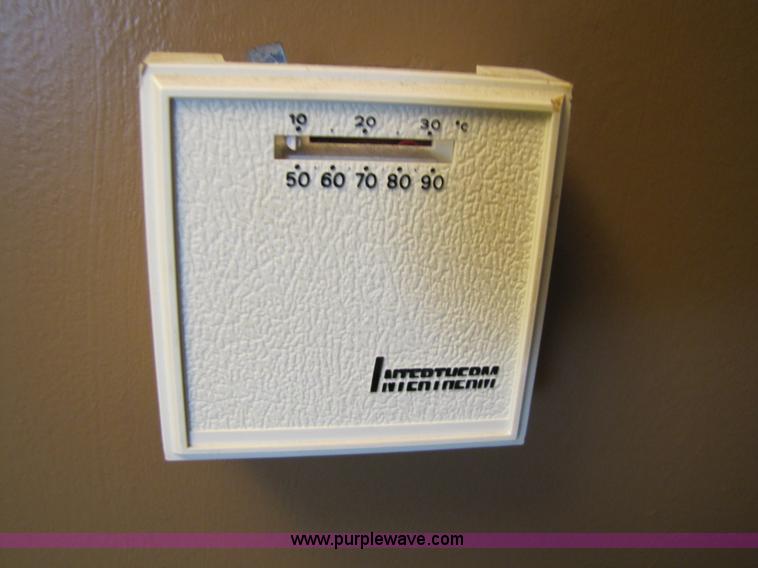 image for item 8540 2002 Schult/Oakwood modular home