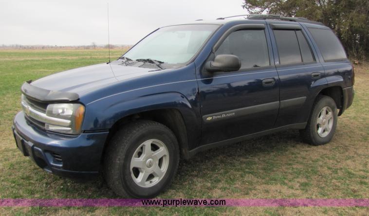 image for item 8747 2003 Chevrolet Trailblazer LS SUV