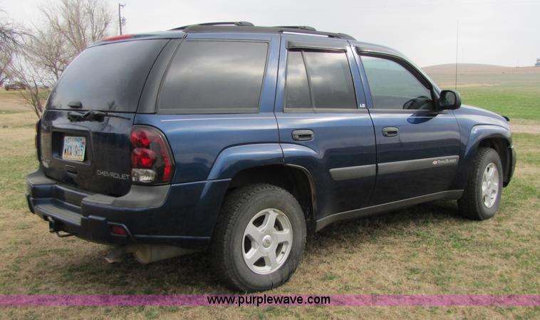 image for item 8747 2003 Chevrolet Trailblazer LS SUV