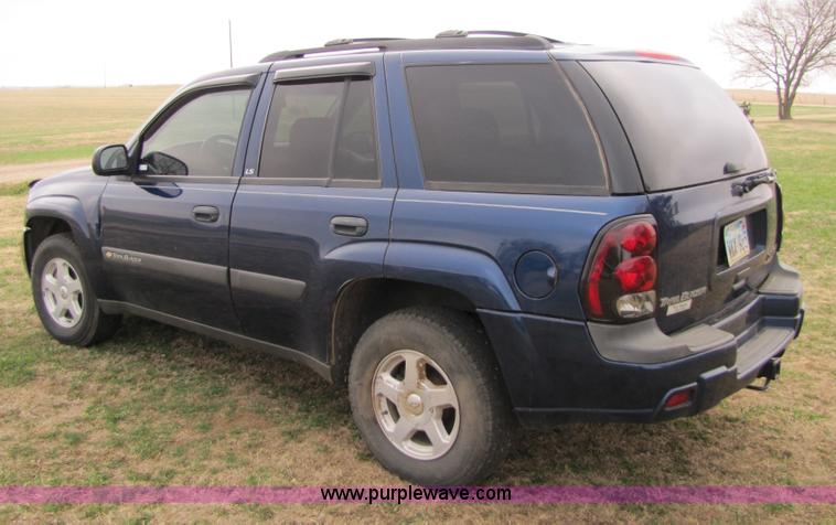 image for item 8747 2003 Chevrolet Trailblazer LS SUV
